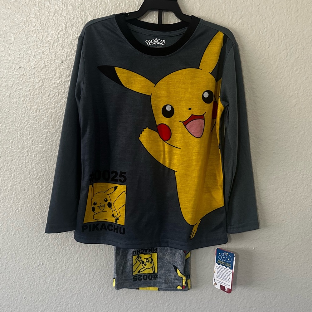 Pokémon | NWT Little Boys 2 Piece Pikachu Character Pajama Set Size 4/5